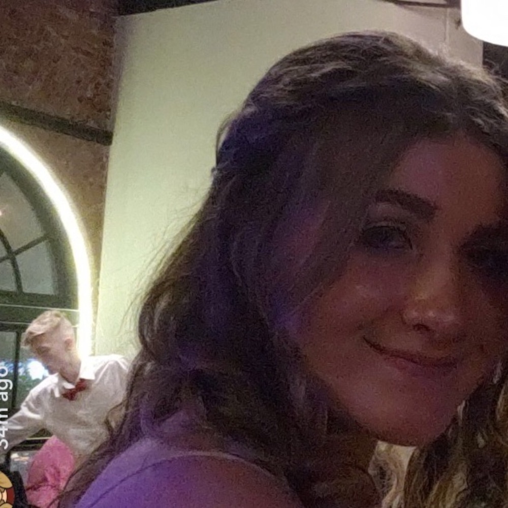 Meet your Posher, Camille
